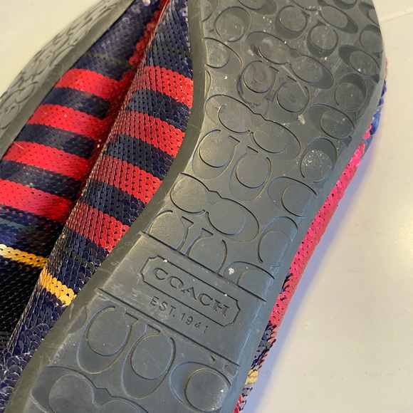 Coach Deborah Sequin Flat
Red Black or blue Gold sequins
Size 7-7.5 - Picture 16 of 16